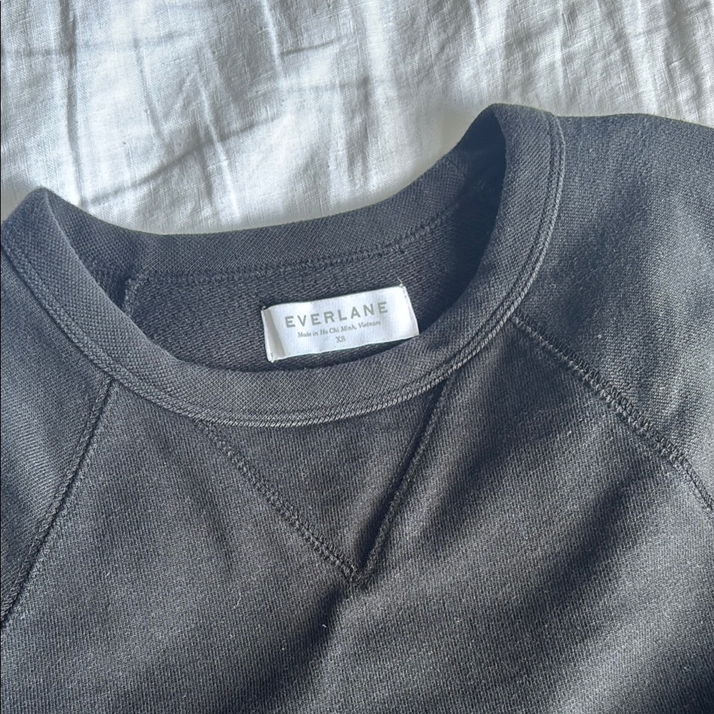 Everlane Black Crew Neck Sweater - Picture 2 of 6